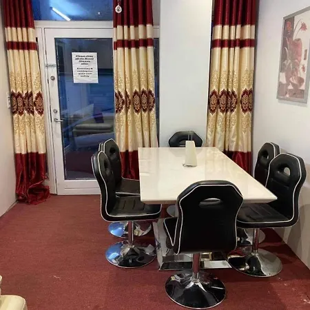 Beautiful 2 Bedroom In Copenhagen Rodovre